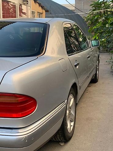 e24: Mercedes-Benz E-Class: 1999 г., 2.4 л, Механика, Бензин, Седан — 2
