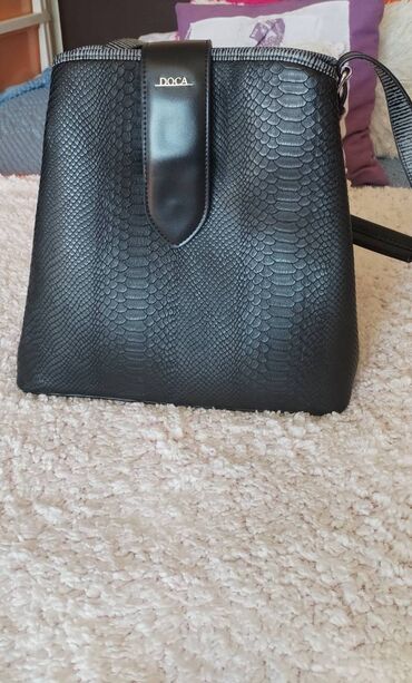 Handbags: Kožna docina torba, nova, odlicne velicini, ima pregrada unutra