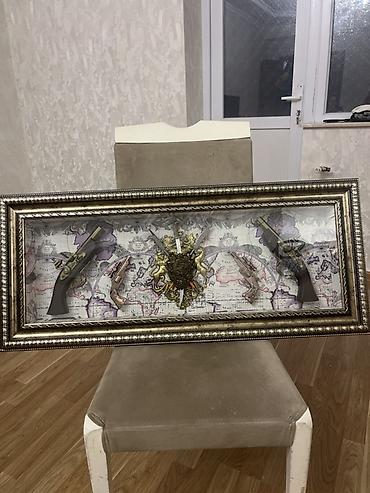 Dekorativ divar pannosu – klassik silah kompozisiyası - Geniş ölçülü