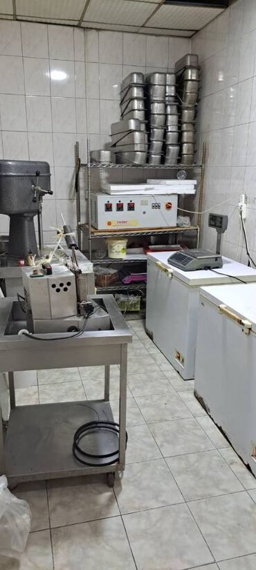 Sex, zavod və fabriklər: Səbail rayonu, Bayıl qəsəbəsi,Bayraq Meydanında piyada məsafədə -da lalafo.az — 16 Sex, zavod və fabriklər: Səbail rayonu, Bayıl qəsəbəsi,Bayraq Meydanında piyada məsafədə — 16