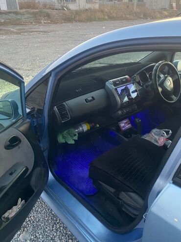 Honda: Honda Fit: 2002 г., 1.3 л, Автомат, Бензин, Хэтчбэк — 5