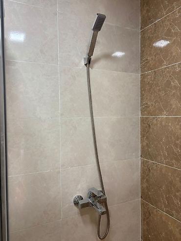 şlanq: Duş kabinəsi və santexnika dəsti - Ölçü: təqribən 90x90 sm kvadrat — 3