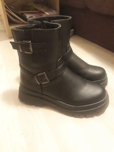 haljine c: High boots, 38