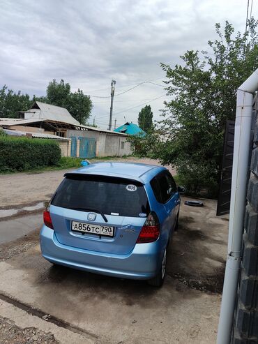 машина матиз афтамат: Honda Fit: 2002 г., 1.3 л, Вариатор, Бензин
