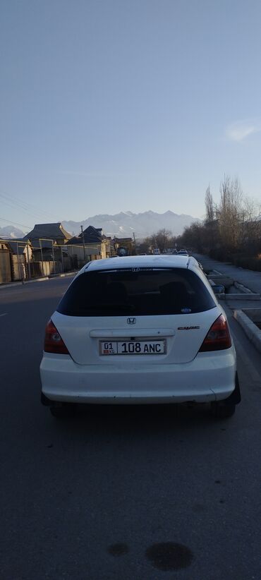 Honda: Honda Civic: 2001 г., Хэтчбэк — 4