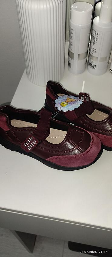 nike react: Детские туфли-мерри джейн, 2 пары. 1) Бордовые - Цвет: бордовый с — 1