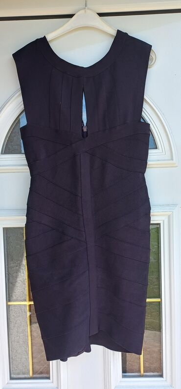haljina pamuk bez elastina prodavnici prvi maj pro: Herve Leger haljina. M/L velicina sa dosta elastina