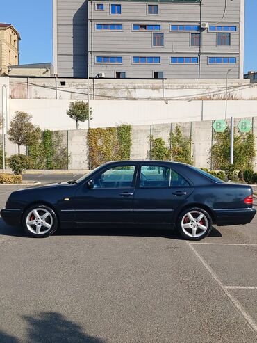 Mercedes-Benz: Mercedes-Benz E 280: 2.8 l | 1998 il Sedan -da lalafo.az — 3 Mercedes-Benz: Mercedes-Benz E 280: 2.8 l | 1998 il Sedan — 3