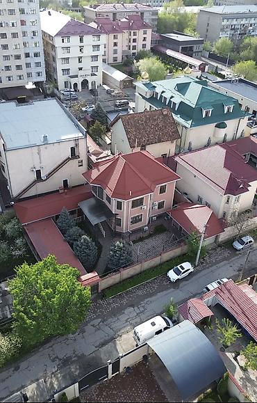 Продажа коттеджей и домов: Продаётся дом в районе Горького / Абая • Участок — 6 соток • Площадь — 2