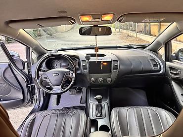 səbət maşın icarəsi: Kia Cerato: 1.6 l | 2014 il Sedan — 4