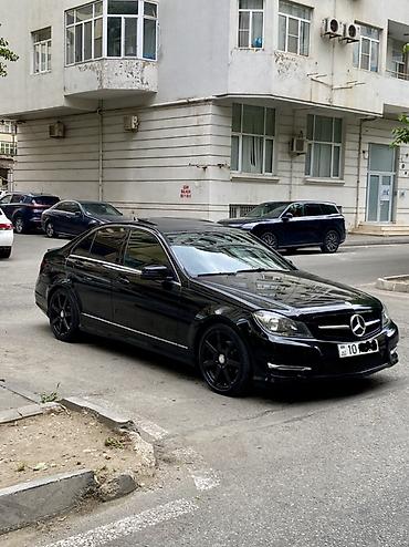 2.2 cdi mator: Mercedes-Benz C-Class sedan - Korpus: 4 qapılı sedan, qara rəng - — 2