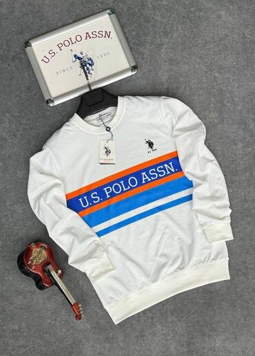 Duksevi: Muski duksevi u Vel. M,L,XXL
Premijum kvalitet
3000 din.
Uvoz Turska — 22