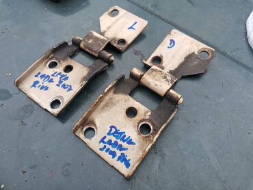 Auto delovi: Dodatni opis Sarke prednje haube Lada 2107 Rivu bele boje. Polovno — 5