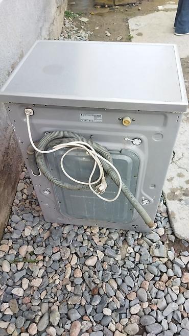 Бытовая техника: Продаю стиральную машину автомат lg 5kg 
цена 8тыс б. у рабочий — 5