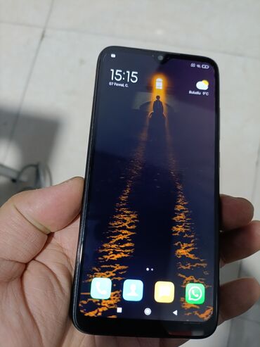 telefon 50: Xiaomi Redmi 7, 64 GB, rəng - Qara