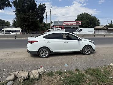 Транспорт: Hyundai Solaris: 2018 г., 1.6 л, Автомат, Газ, Седан — 5