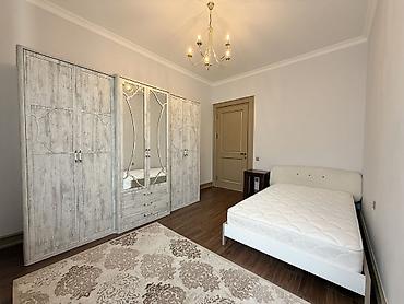 Продажа коттеджей и домов: 5 и более комнат, 198 м², 6 соток, Бишкек, Агентство недвижимости — 20