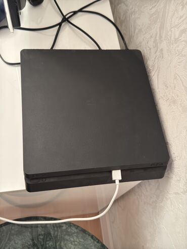 baku electronics playstation 3: Tecili satilir!!!
Texili satildigi ucun deyerinnen ucuz satilir