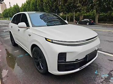 e60 m5: Lixiang L7: 2023 г. — 2