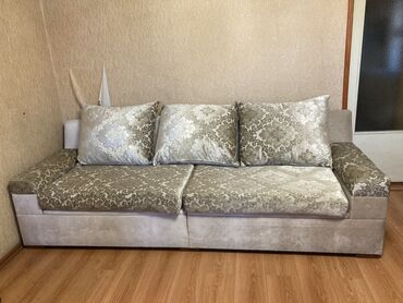 раскладушка диван: Гарнитур для зала, Диван, цвет - Бежевый, Б/у