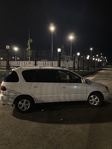 гранд хайлендер гибрид: Toyota Ipsum: 2000 г., 0.2 л, Автомат, Газ, Минивэн — 5
