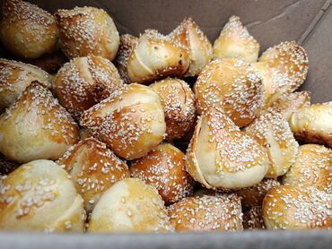 бешик цена бишкек: Ассортимент готовых блюд и закусок для стола - Самса мини: румяные