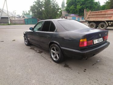 гетз 2: BMW 5 series: 1991 г., 2.5 л, Механика, Бензин, Седан