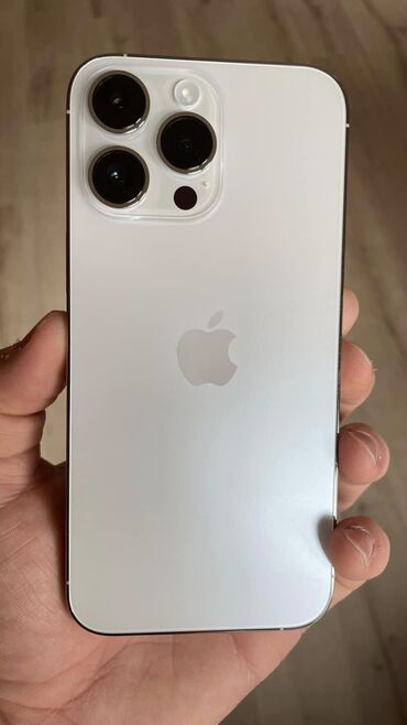 Apple iPhone: IPhone 13 Pro Max, Б/у, 128 ГБ, White Titanium, Защитное стекло, Чехол, 72 %
