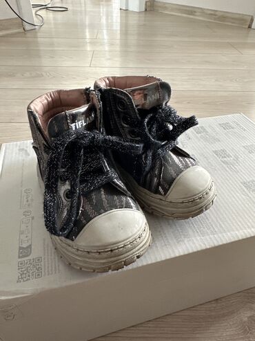 адлерская серебристая: Ботинки Тифлани ортопедические, 21 размер. 500 сом