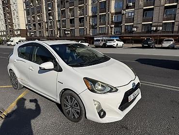 Toyota: Toyota Prius C: 2016 г., 1.5 л, Вариатор, Гибрид, Хэтчбэк — 7