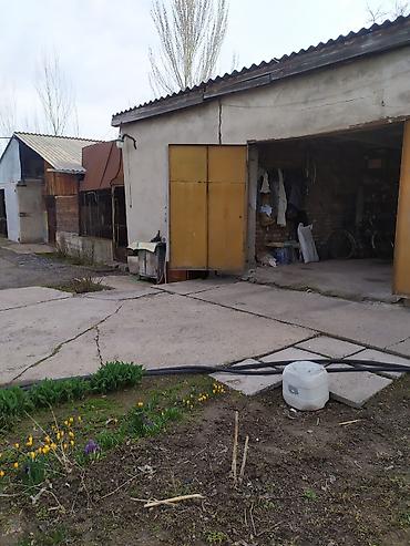 Продажа коттеджей и домов: Продаётся жилой дом с земельным участком. Основные характеристики: - — 6