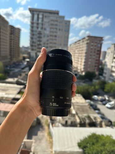 canon eos r5: 75-300mm canon fotoaparat lənsi yeni kimidir, heç bir problemi yoxdu