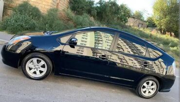 ilkin odenissiz masin verirem: Toyota Prius: 0.9 l | 2007 il Sedan