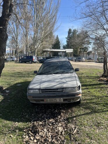 Toyota Sprinter Carib: 1988 г., 1.6 л, Механика, Бензин, Универсал