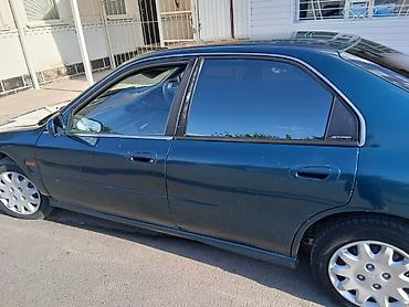 корпус срв: Honda Accord: 1994 г., Автомат, Седан — 5