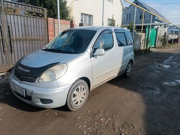 Toyota: Toyota Funcargo: 2004 г., 1.5 л, Автомат, Бензин