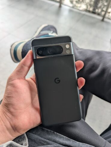 Google: Google Pixel 8 Pro, Б/у, 128 ГБ, цвет - Черный, В рассрочку, 1 SIM, eSIM