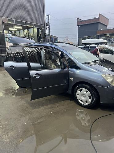 Toyota: Toyota Corolla Verso: 2004 г., 1.6 л, Механика, Бензин — 9