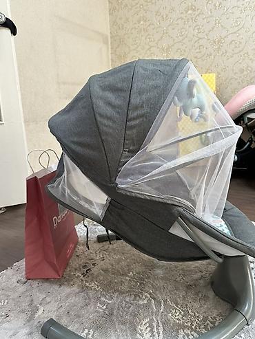 mamaroo 3 0: Электрокачели/шезлонг для младенца с капюшоном и москитной сеткой - — 2