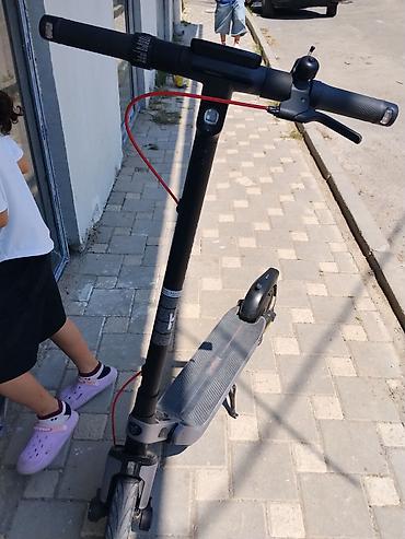 Другой транспорт: Skuter satılır 1000 manata alınıb kantaktdan 2 aydı alınıb yeni — 1
