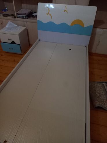 Təknəfərlik uşaq çarpayıları: Oğlan və qız üçün, İşlənmiş, Çarpayı, Bazasız, Matras ilə, Siyirməli