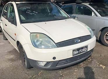 auto otpad becej: FORD FIESTA 1.8TD 2000. GOD. - KOMPLETAN AUTO U DELOVIMA | FORD — 7