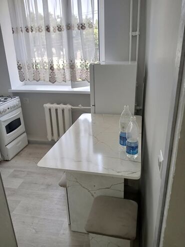 одно комнатное квартира: 2 комнаты, Агентство недвижимости, Без подселения, С мебелью частично