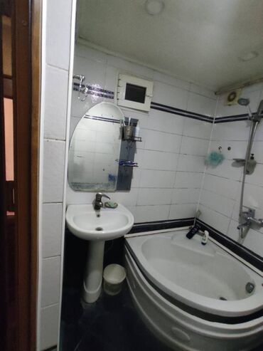 Uzunmüddətli kirayə mənzillər: Yasamal rayonu Akim Abbasov kücəsində İnşaatcılar metrosuna 5 — 7