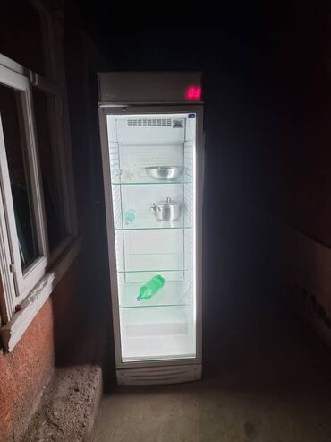продаю в связи с переездом: Холодильник Двухкамерный