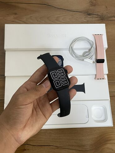 Apple Watch: Продаю Apple Watch 8 41 MM - Состояние идеальное без царапин -