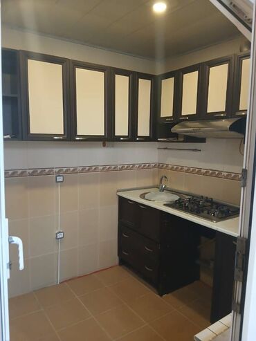 Uzunmüddətli kirayə mənzillər: Yeni gunewli qes V massivi 9/1 mertebesi 1 otaq boww ev kiraye verilir — 6