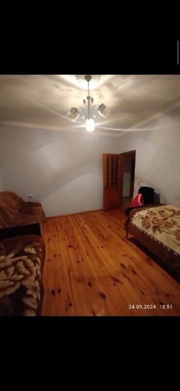 Həyət evləri və villaların satışı: 3 sot torpaqda 5 otaqlı həyət evi satılır Əfqan baglarinda. Reyal — 17