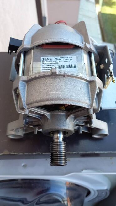 Motori za veš mašine: Whirlpool Motor Veš Mašine FWL61252W EU
Potpuno Ispravan Motor — 2