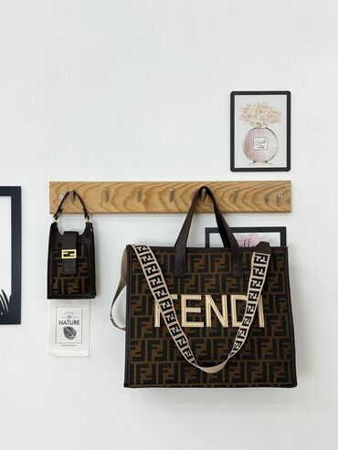 Makasin və loferlər: Çanta dəsti, Fendi